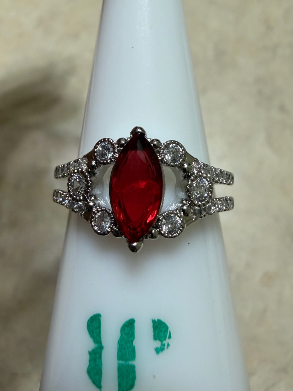 Bomb Party RETRO Size 8 Ring-Finders Keepers Thai Ruby on Rhodium RBP3686
